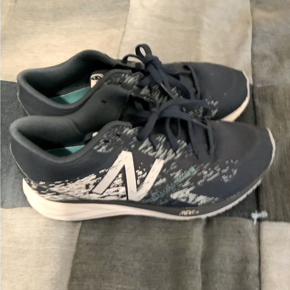New Balance - size 7